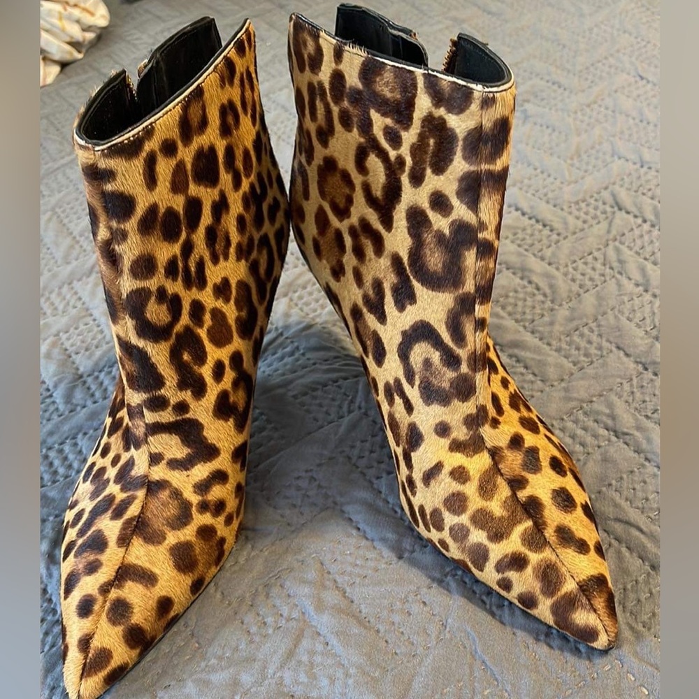 Marc Fisher Leopard Print High Heel Booties Sz 6.5 - image 1